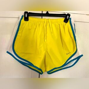 Women’s Nike Tempo Running Shorts
